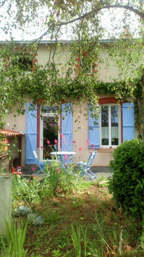 Gite Sevremoine Bois Buteau Montfaucon-Montigne Exterior foto